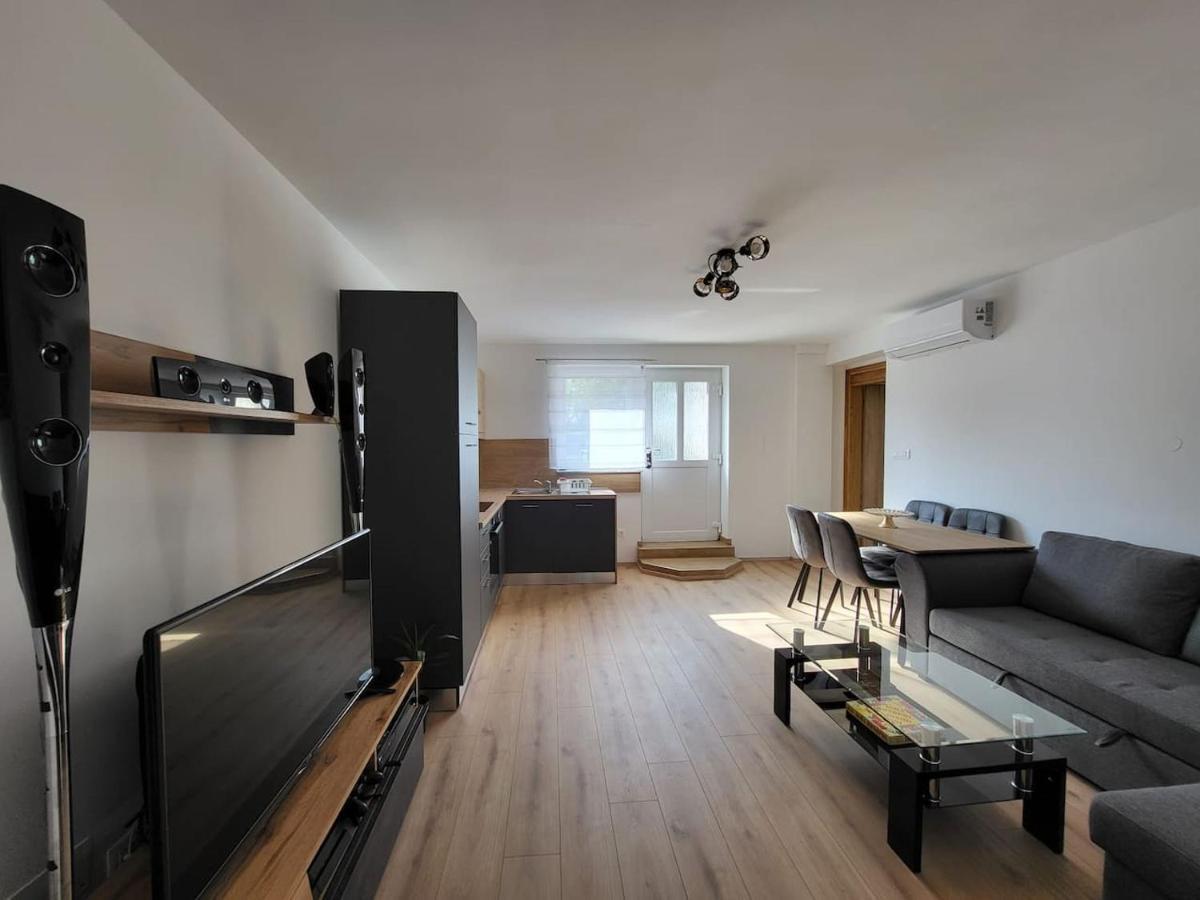 Apartment Dado Slunj Exteriör bild